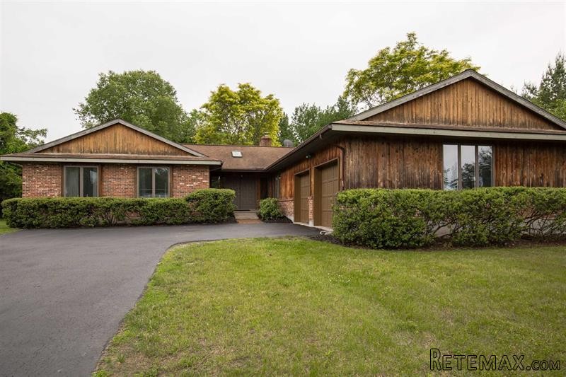 3 bedroom House For Sale: 145 Martin Rd.. - 2