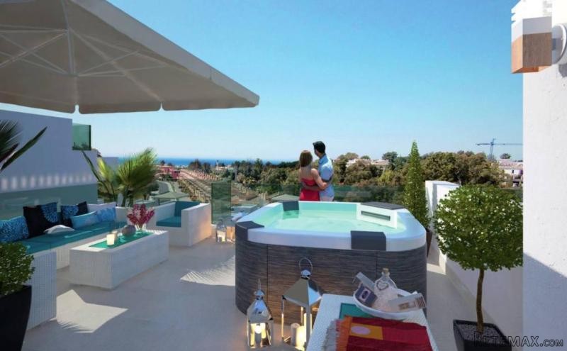 2 bedroom town house for sale