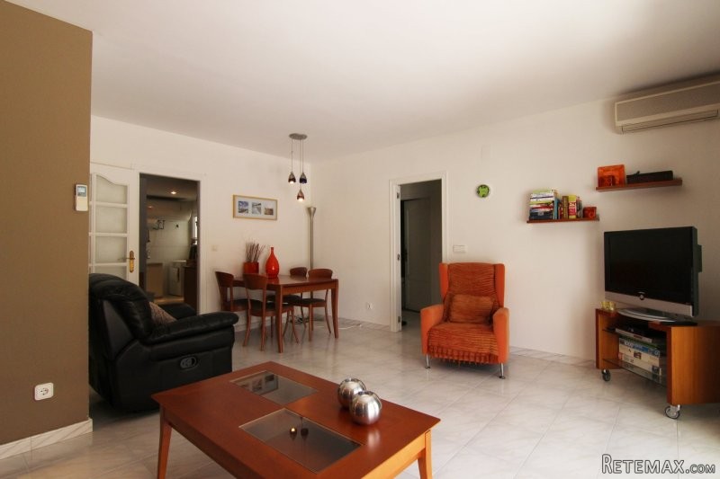 Beautiful 2 bed apartment with sea view.. - 2