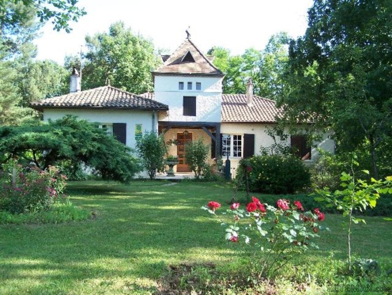 Superb Property With Pigeonnier That..