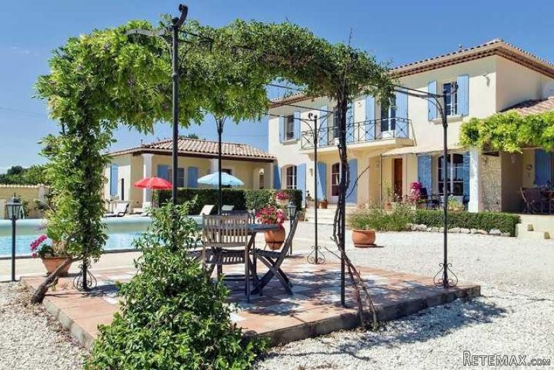 5 Bedroom Villa For Sale - 2