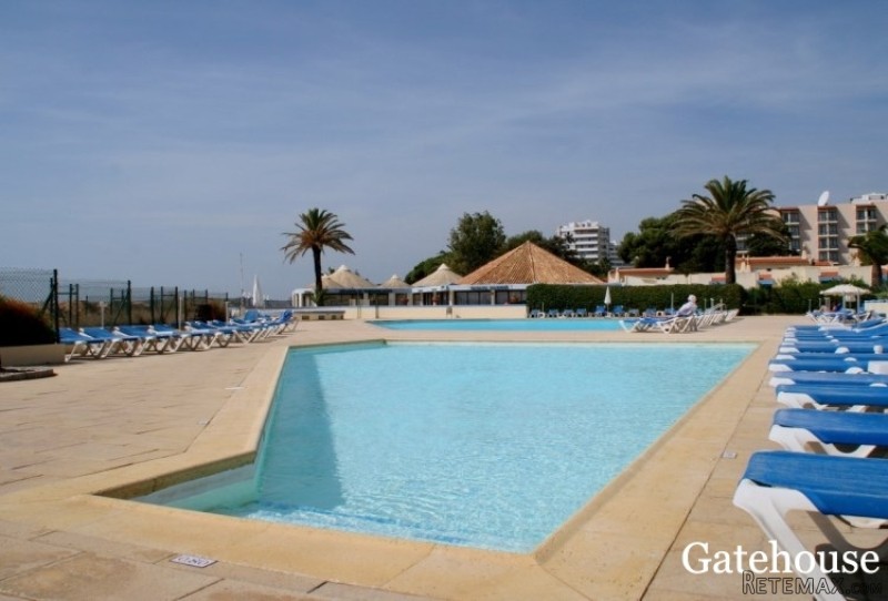 1 Bed Beach Apartment For Sale In Alvor.. - 2