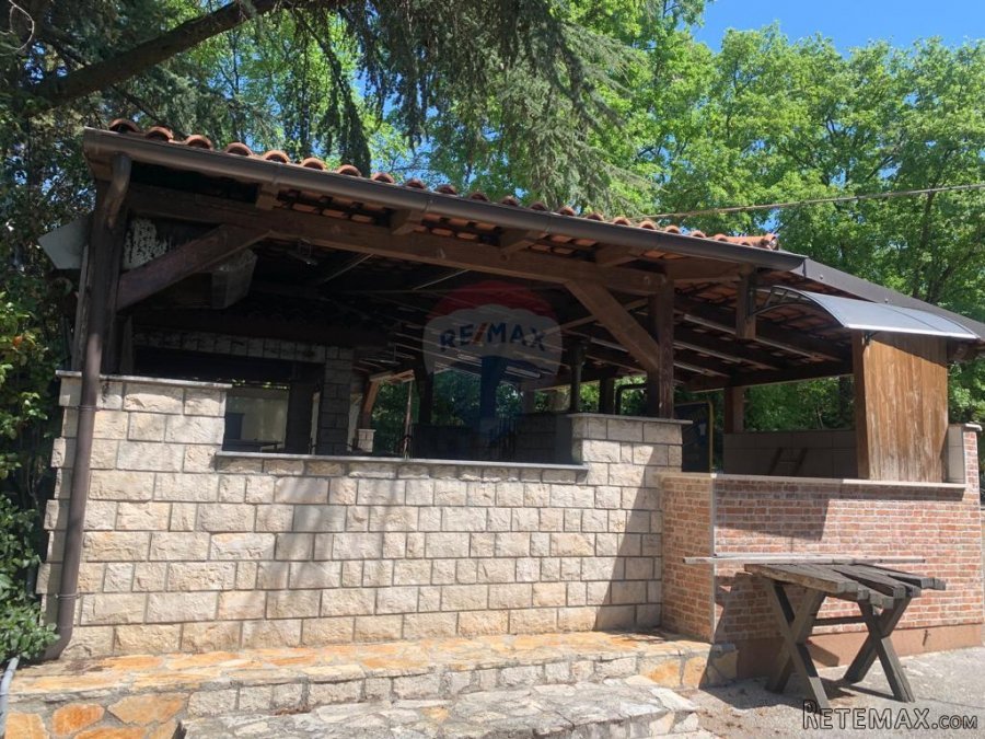Istra, Poreč, kuća sa restoranom i velikom okućnicom od 5614 - 6