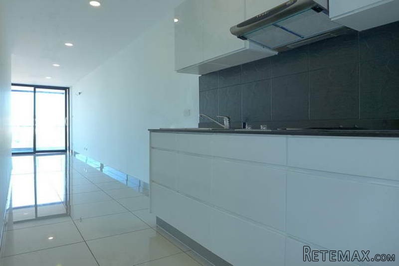 Phratamnak Hill, Tropicana Condo for.. - 2