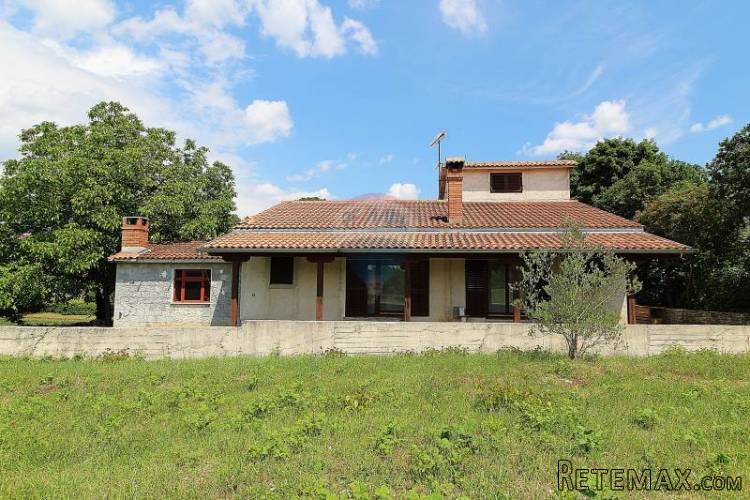 Samostojeća kuća za prodaju - Kanfanar, Istra