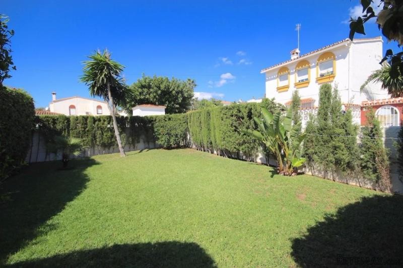 2 bedroom semi-detached bungalow for..