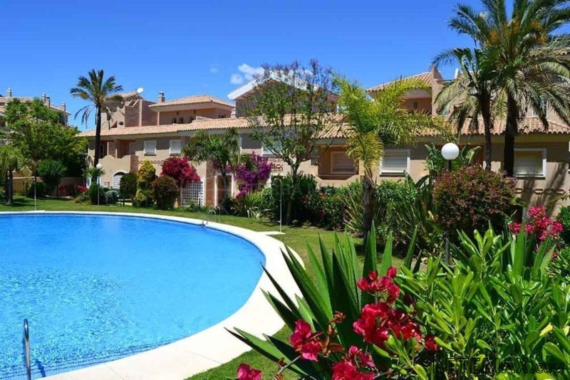 3 bedroom property near Manilva Back to..