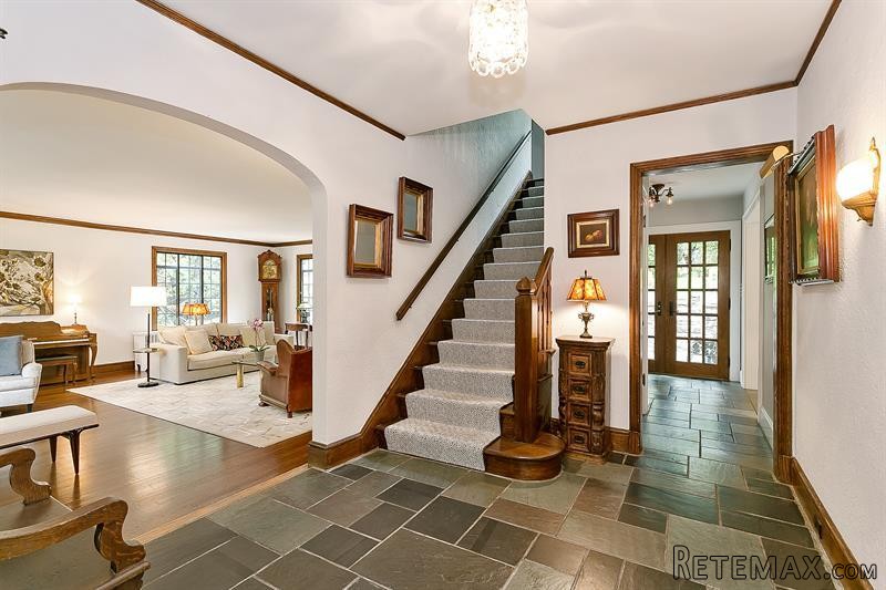 6 bedroom House For Sale: 61 Drake Road.. - 2