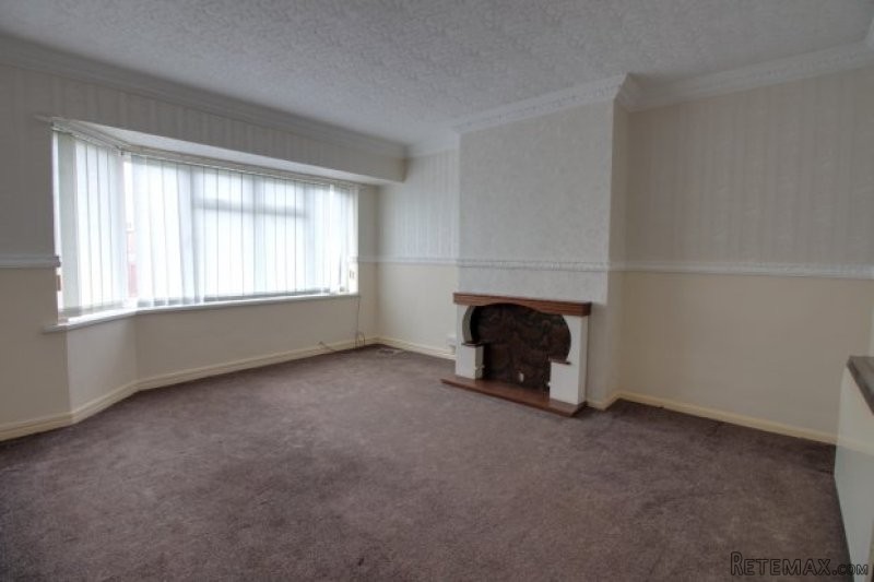 2 bedroom, Flat house for sale - 2