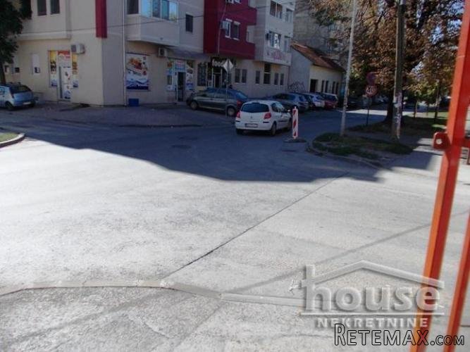 Agencijska oznaka lokala je 9109403, Novi Sad, PODBARA.. - 2