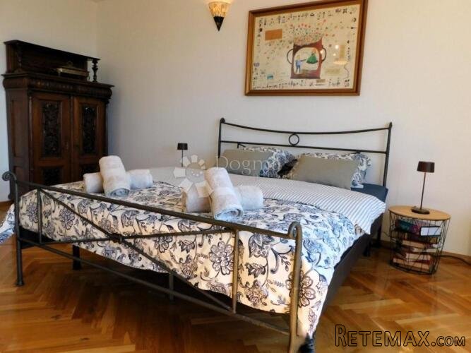 Opatija centar – 200 m², terasa 60 m², parking za 2 auta - 3