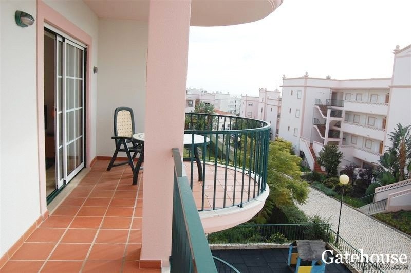 3 Beds Apartment For Sale In Luz - 2