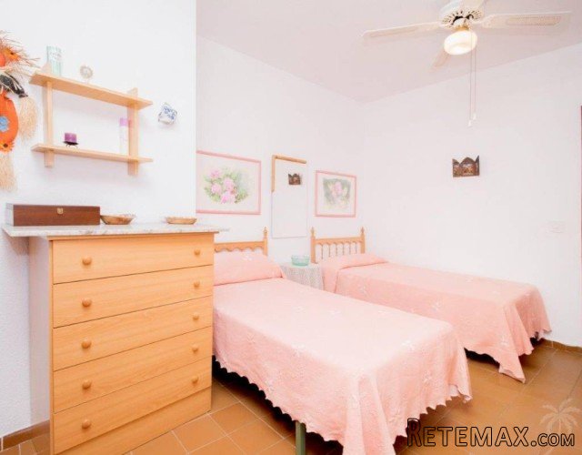 This cozy apartment can be found a few steps from the beach.. - 5