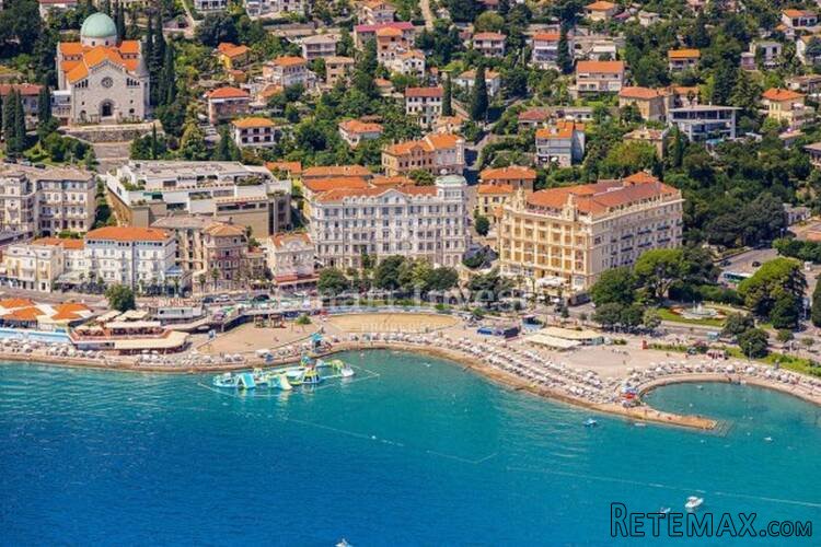 OPATIJA, prekrasan stan od 129 m2 sa vlastitom okućnicom