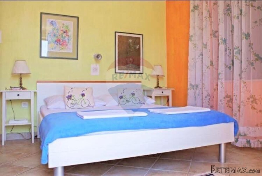 MALI LOŠINJ - kuća sa 6 apartmana na atraktivnoj lokaciji - 8