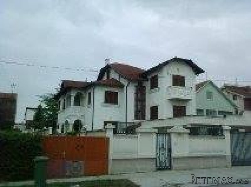 Prodajem povoljno kuću-vilu