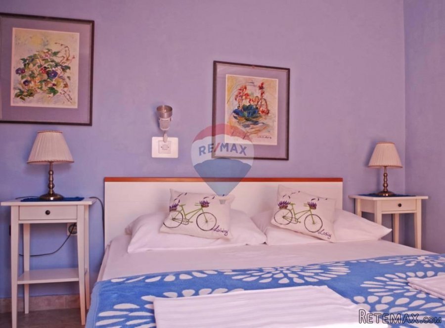 MALI LOŠINJ - kuća sa 6 apartmana na atraktivnoj lokaciji - 9