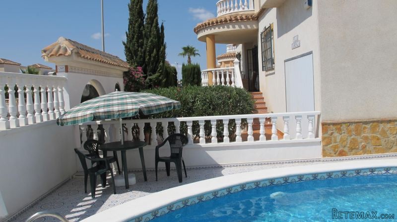 3 Bedrooms - Villa - Alicante - For Sale