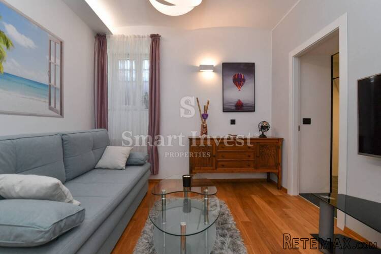 OPATIJA - CENTAR, stan 52,62 m2 svega 50 m od mora