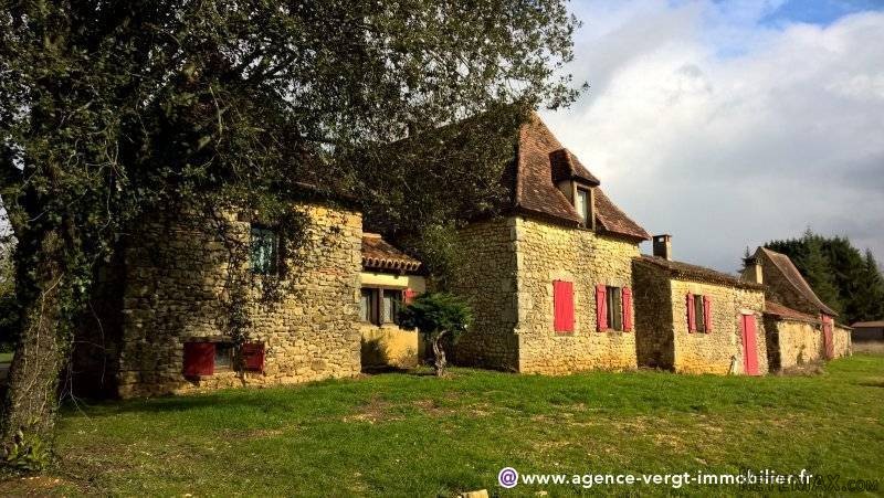Ref 29057 : Perigourdine Et Gite Dans..