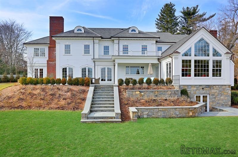 6 bedroom House For Sale: 325 Shore..