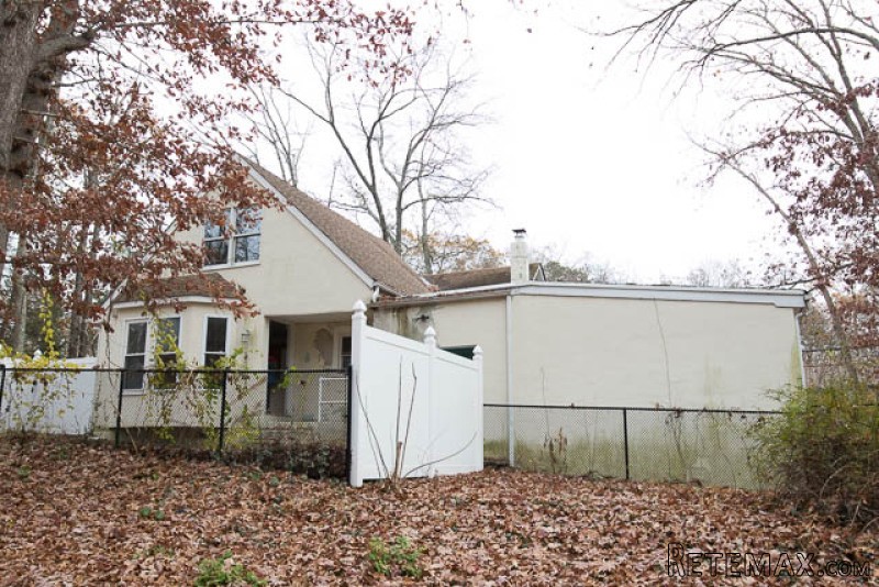 338 Jackson Mills Rd Freehold, NJ.. - 2