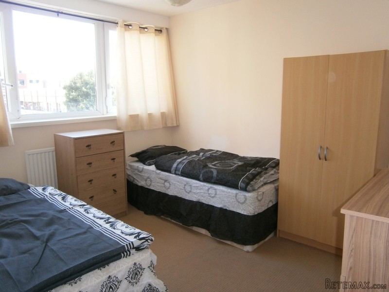 Double room, Zone 2, Limehouse (share..
