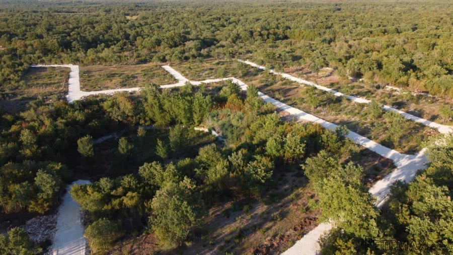 Istra, Barbariga, zemljište površine 590m2 - 5
