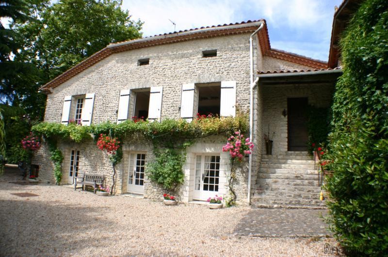 Spacious Country House With Indepedent..