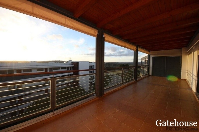 3 Beds Apartment With Large Balcony For..