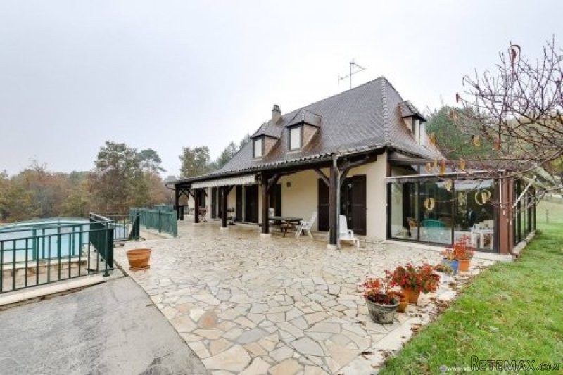 6 Beroom Villa Set On 1.6 Hectares Of..