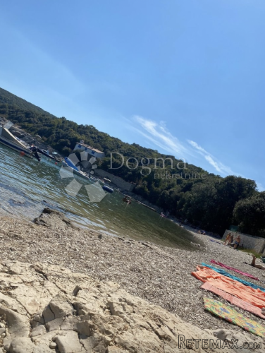 Marčana, Zanimljivo zemljište u blizini mora - 2