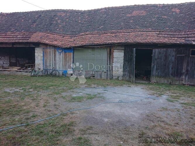 Gospodarska zgrada i dvorište za najam, Ogulin - 2
