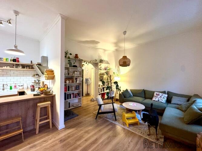 RENOVIRANI AUSTROUGRASKI STAN, top lokacija - 81,14m2 - 2