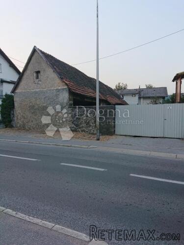 Gospodarska zgrada i dvorište za najam, Ogulin - 4