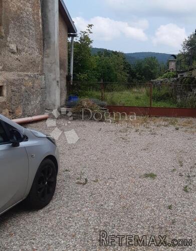 Gospodarska zgrada i dvorište za najam, Ogulin - 5