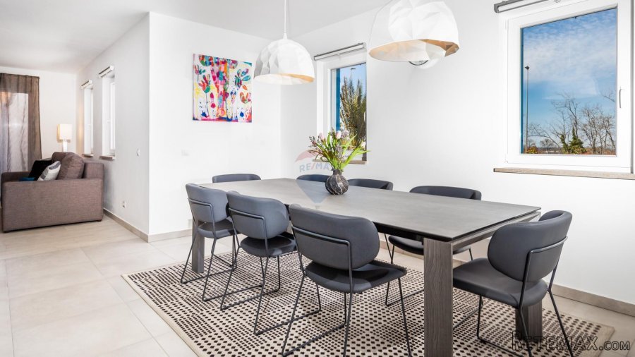 POREČ-kuća i 6 apartmana s bazenom, uhodano poslovanje - 6