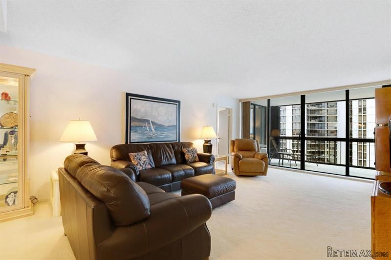 2 bedroom Residence For Sale: Singer.. - 2