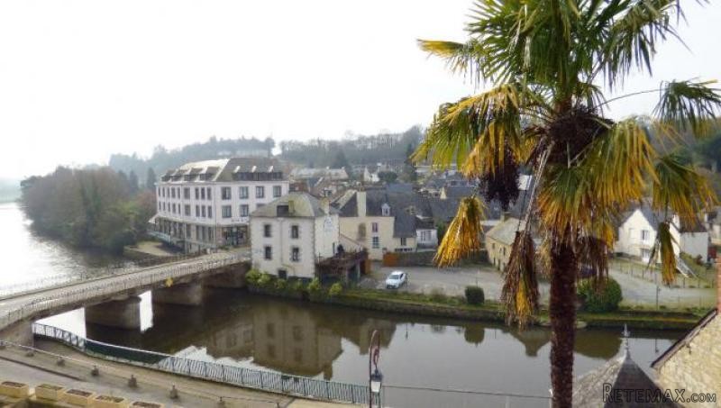 House with Nice View of the River - 2