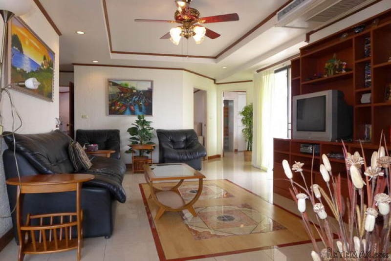 Jomtien Beach Paradise Condo for Sale..