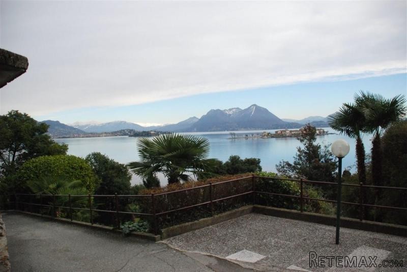 Exclusive Residence Facing The Lake..