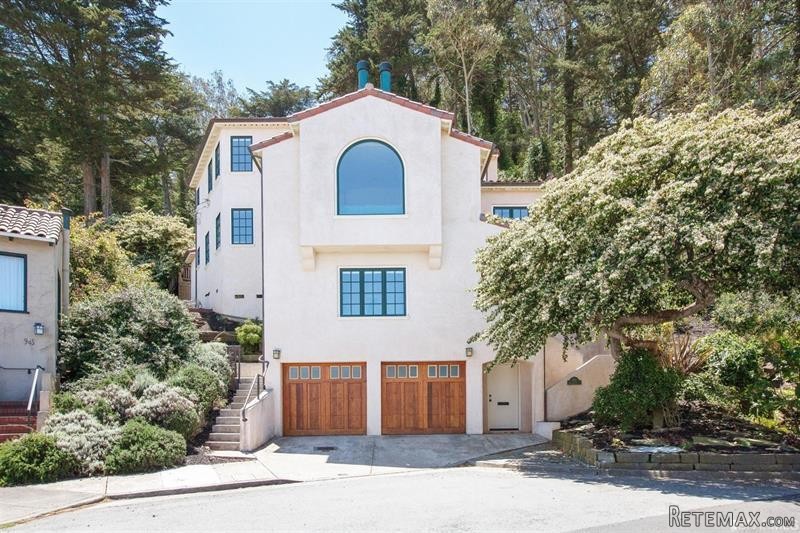 4 bedroom House For Sale: 955 Rockdale..