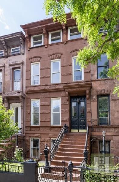 7 bedroom Town House For Sale: 629..