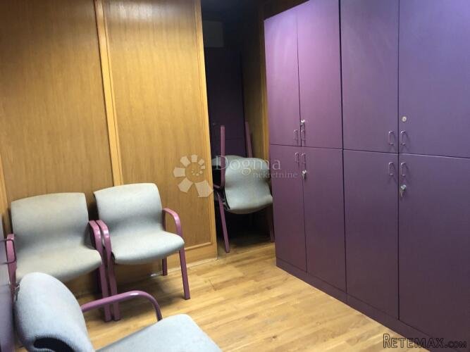 Poslovni prostor za najam u samom centru - 2