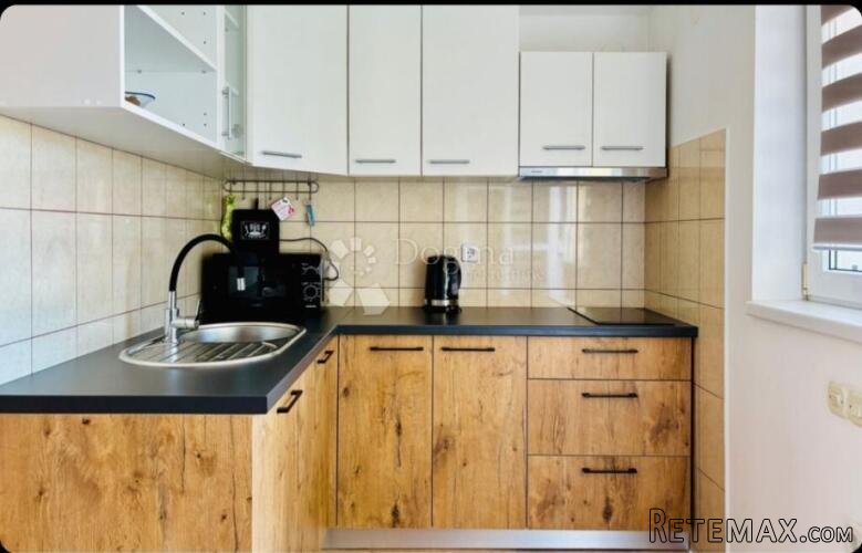 PRILIKA! Dvojna kuća s 2 apartmana, 800m od mora! - 2