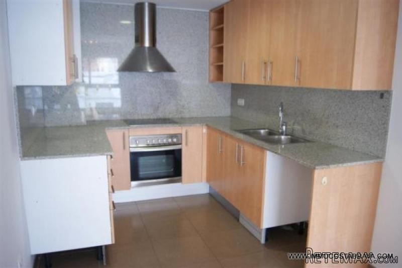 ROSES: Apartment in a recently built.. - 2