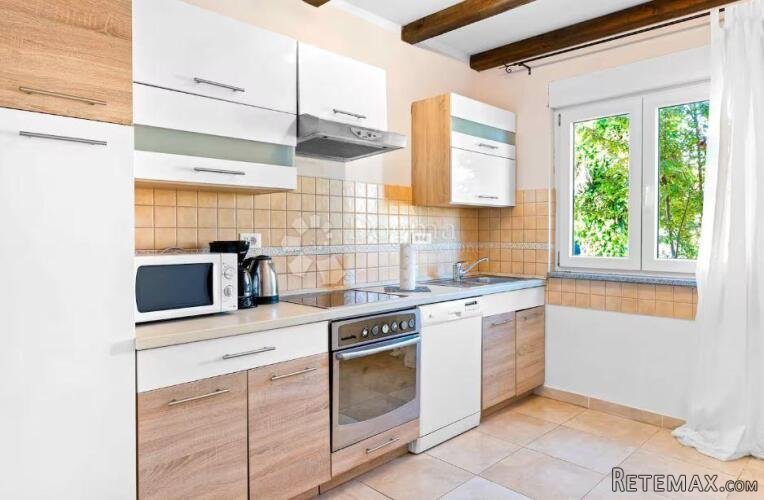 Mediteranska vila rustikalnog šarma, 238 m² - 3