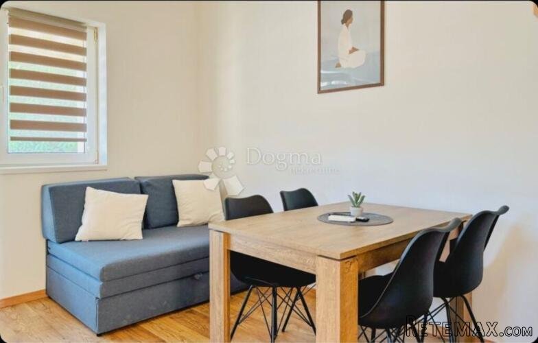 PRILIKA! Dvojna kuća s 2 apartmana, 800m od mora! - 3