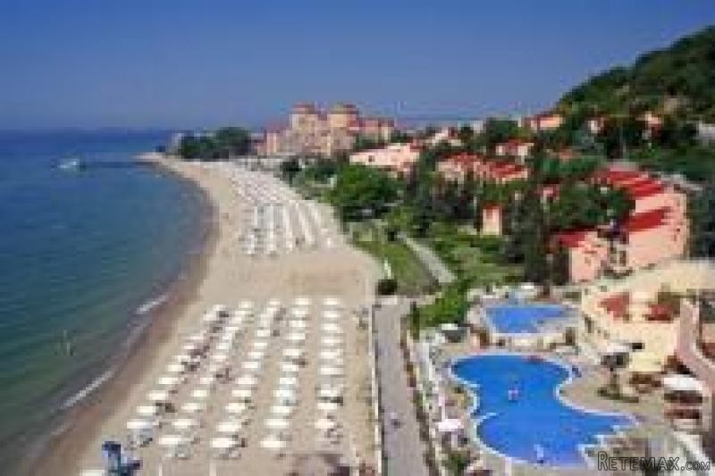 1 BED beach front apartment with.. - 2