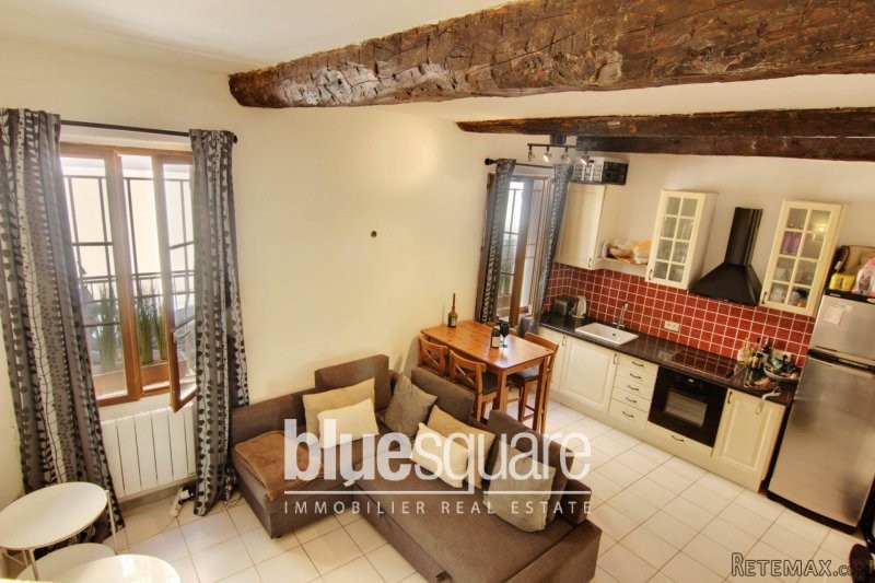 Spacious duplex apartment in the old..